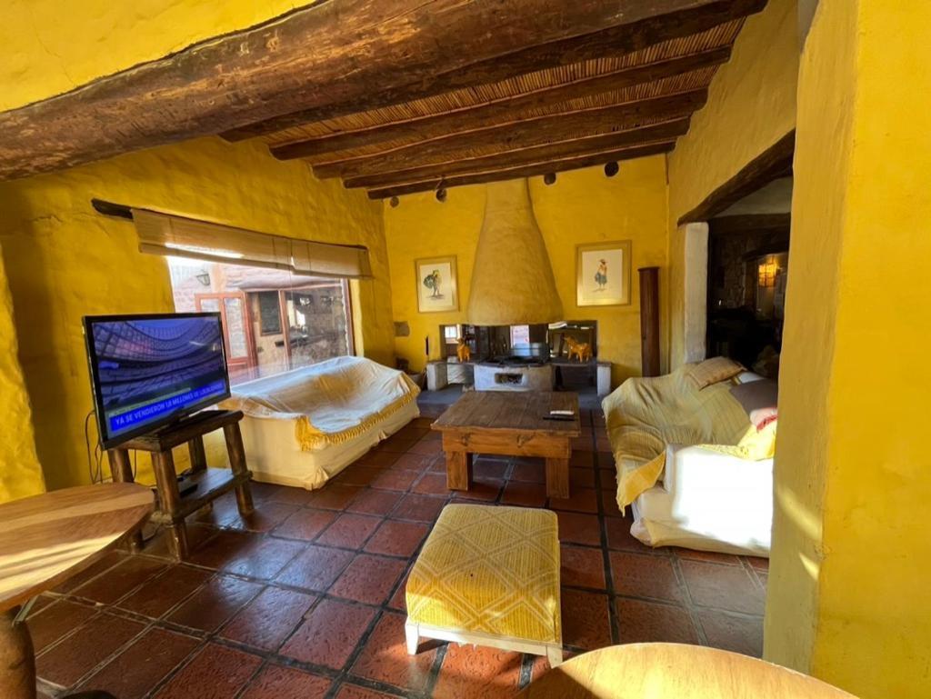 Hotel Rincon De Fuego Tilcara Esterno foto